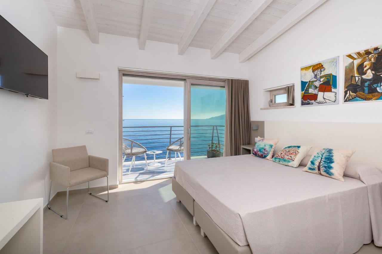 Hotel Caramare 3*